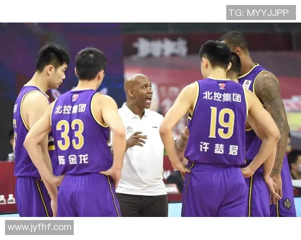 北京篮球队战术变革引发热议新策略助力球队重回巅峰之路